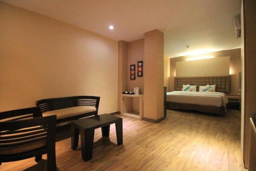 The Rivavi Legian Otel Dış mekan fotoğraf